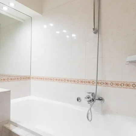 Swimming Pool & Ac 1 Bedroom Nice