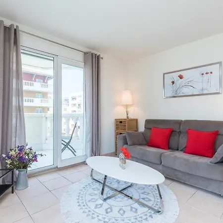 Swimming Pool & Ac 1 Bedroom *